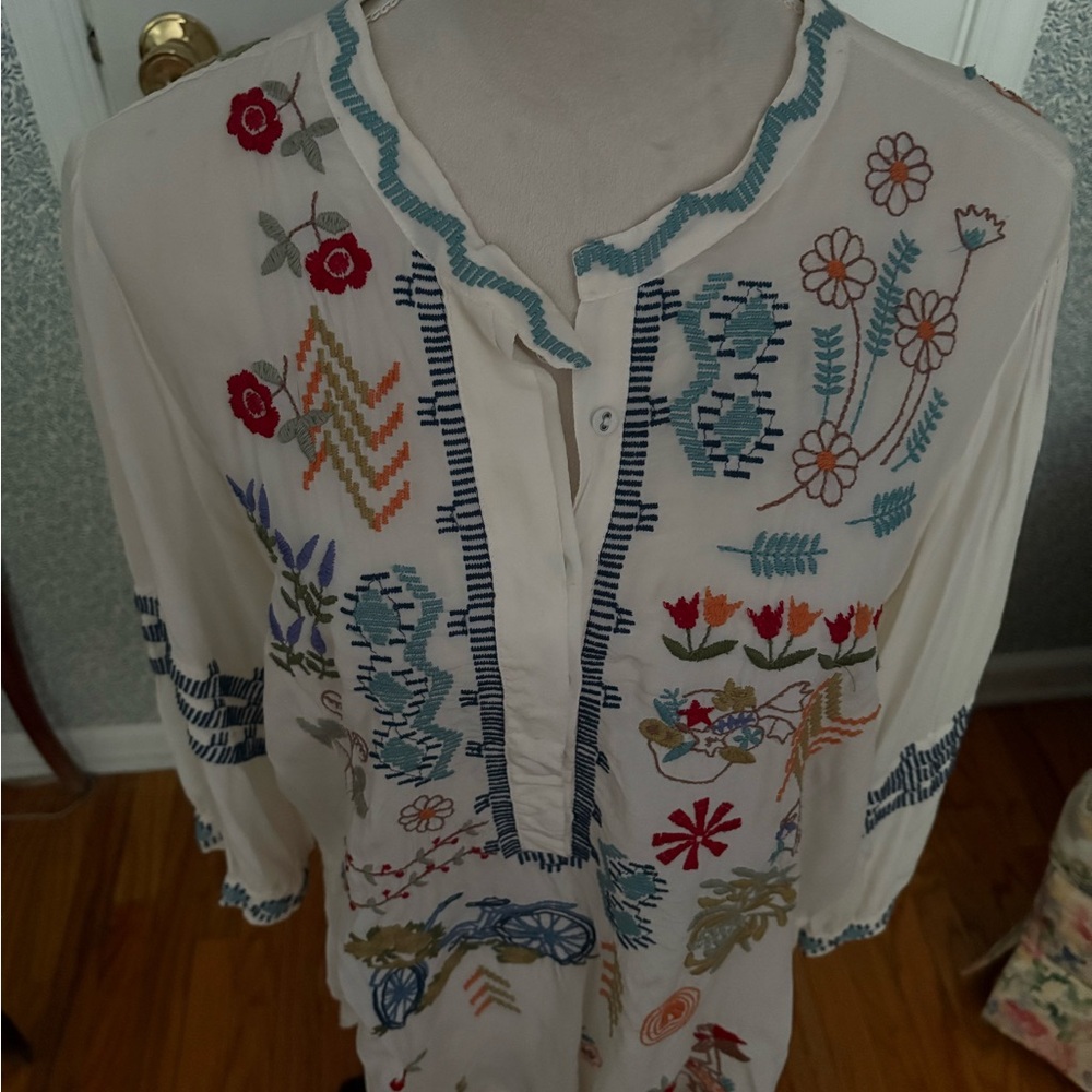 Johnny Was Embroidered White Tunic with Multicolor Patterns - Picture 3 of 13